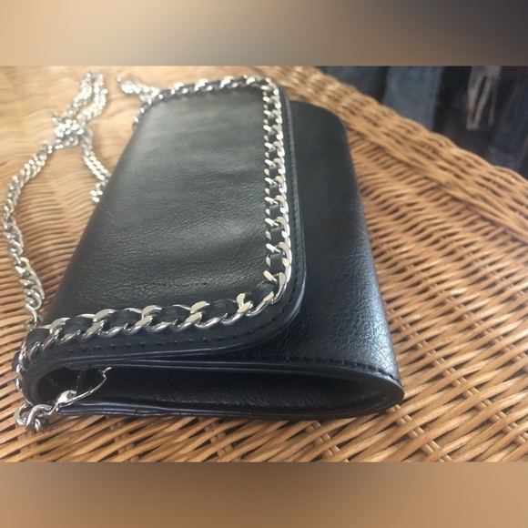 SUBDUED Italian brand silver chain small crossbody - Picture 4 of 10